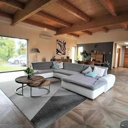 D'architecte Avec Piscine Chauffee *